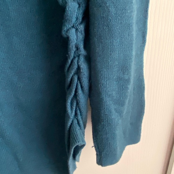 Old Navy Crew Neck Maternity Sweater in Teal - Picture 4 of 5